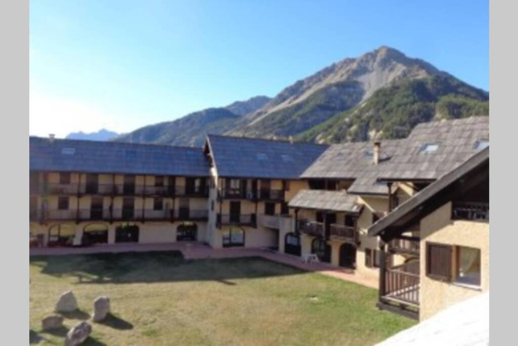 Loue Studio De Vacances Renove A Nevache Exterior photo